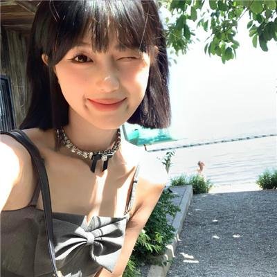 忧国海报